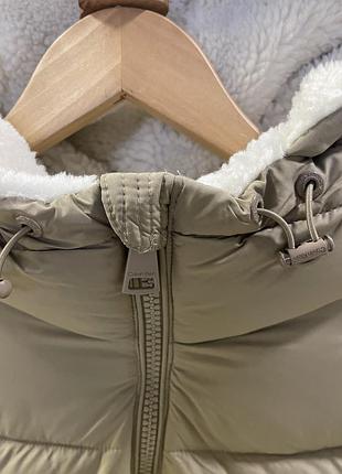 Calvin klein пуховик р м. оригинал.4 фото
