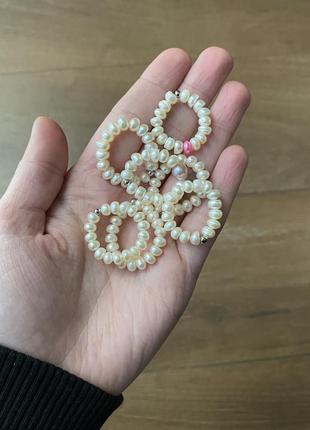 Кольца из натуральных белых жемчужин розовые речные