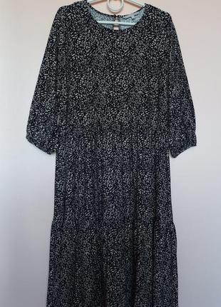 Еластична чорна з бежевим сукня міді, сукня ярусна масло, платье миди 50-54 р.