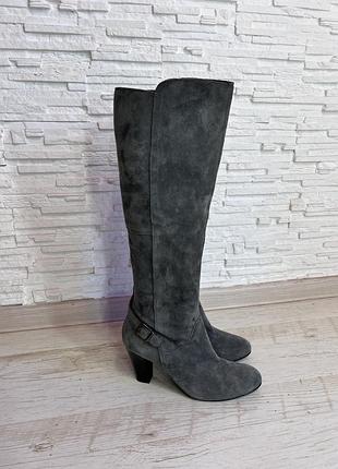 Стильні високі замшеві чоботи  jones bootmaker