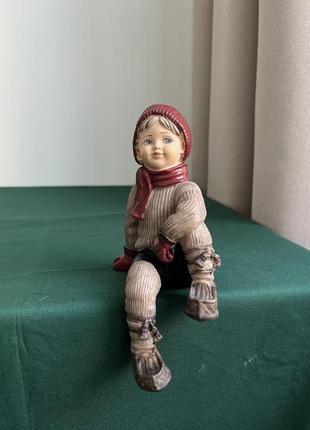 Фігурка хлопчик, полістоун. німеччина.