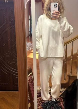 Костюм