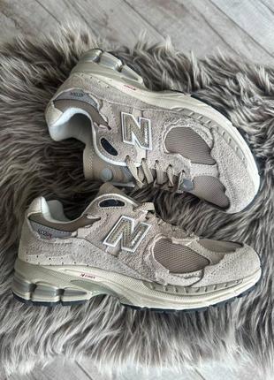 New balance 2002r driftwood