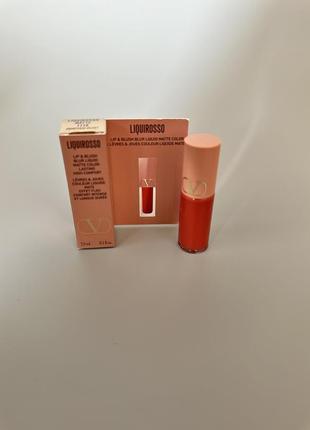 Valentino 	liquirosso lip & blush blur liqiud matte color 3.9 мл 111a undressed vevet матова помада румʼяна