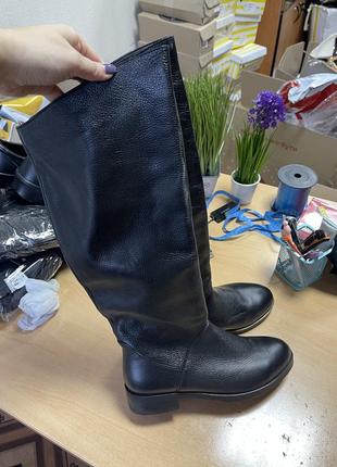 Жіночі шкіряні чоботи