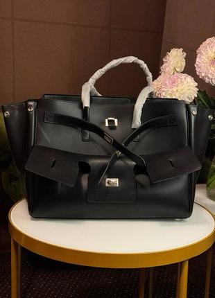 Черная сумка в стиле balenciaga bell air