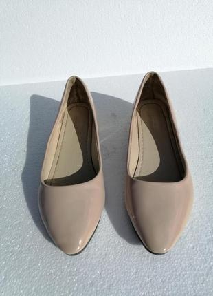 Лакові балетки