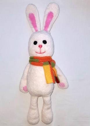 Мягкая игрушка обнимашка кролик, зайчик в шарфике, 37 см