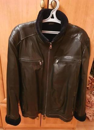 Стильная мужская куртка