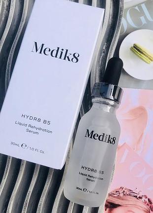 💛 medik8 hydr8 b5 liquid rehydration serum - сироватка з гіалуроновою кислотою і пантенолом