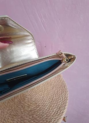 Сумочка орифлейм золото