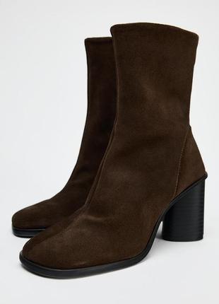 Замшевые ботинки на каблуке zara
