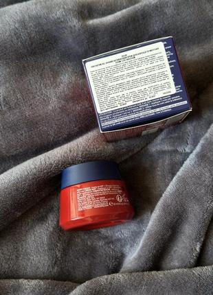 Ночной антивозрастной крем для коррекции пигментных пятен с ретинолом vichy liftactiv b3