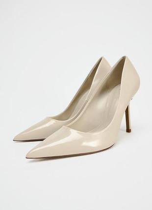 Лакированные туфли на каблуке zara