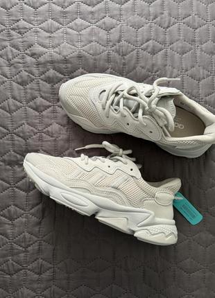 Кроссовки adidas