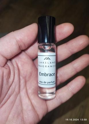Embrace eau de parfum 

lakeland fragrance 
10 мл роликовий флакон