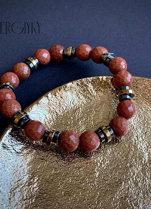 Женский браслет золотой песок и гематит