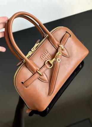 Сумка miu miu  шкіра лого бренд чорна коричнева