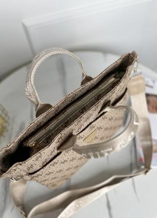 Сумка гесс шопер средняя бежевая guess с ремнем шоппер