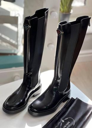 Кожаные сапоги prada
