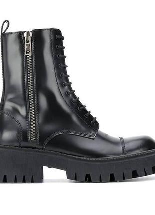 Шкіряні черевики balenciaga
