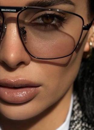 Сонцезахисні окуляри balenciaga lux9 фото