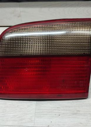 Ліхтар кришки багажника правий opel omega b, опель омега