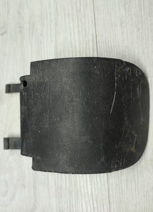 Заглушка порога права зад omega b 90459938