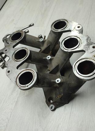 Коллектор впускний opel omega b2.5  3.0 v6 90411882
