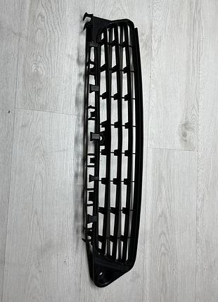 Решетка бампера центральная опель ветра ц, сигмум, gts, opel vectra c,signum 13100588