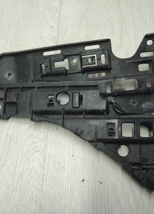 Кронштейн переднього бампера лівий opel vectra c signum 13182961 13182959 2 частини