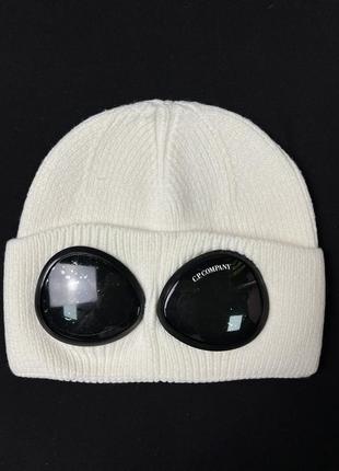 Шапка c.p. company white белый