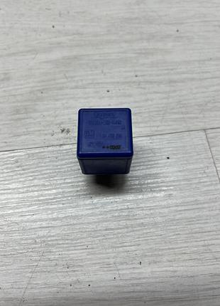 Автомобільне реле v23134-k52-x402 / 24432614 12v/40a gm opel