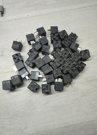 Автомобильное реле 13171831 12v 4ra007791-05 opel gm hella