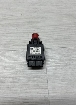 Датчик реле стоп сигналу опель омега б opel omega b 90563455