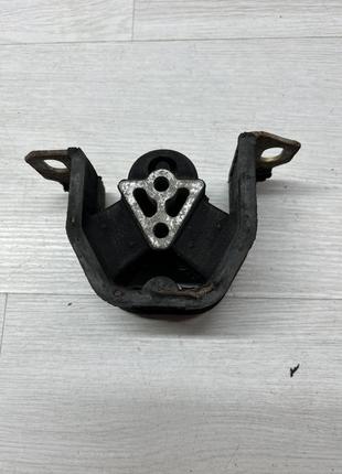 Подушка кпп, opel vectra a, astra f, g, 90236838