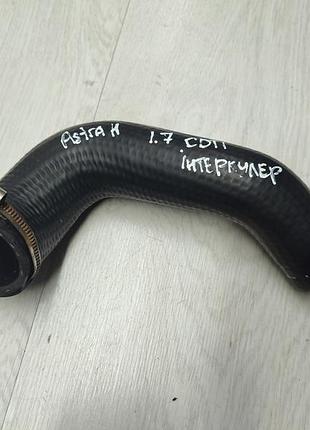 Патрубок інтеркулера opel astra h, opel astra 1.7 cdti. 55351862