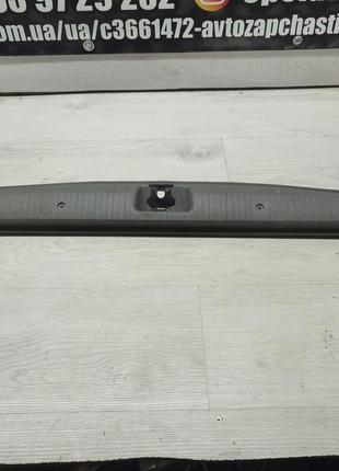 90503218 накладка порога багажника внутрішня універсал opel vectra b