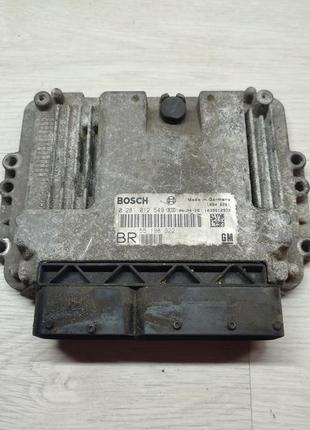 Блок управління двигуном opel zafira b 55198922 0281012549