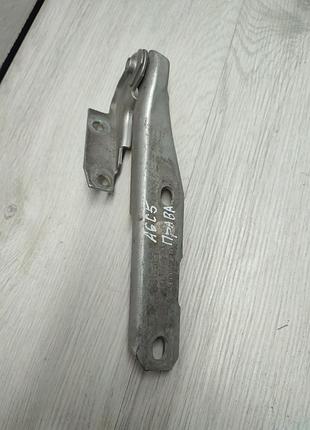 Петля капота права ауді а6 ц5 audi a6 c5 4b0823302d
