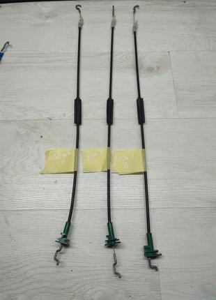 Трос замка передніх дверей gm 5134724 13185564 opel astra h