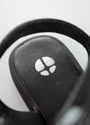 Жіночі чорні стильні сандалі-босоніжки шкіра на низькому ходу,натуральна шкіра-жіноче...