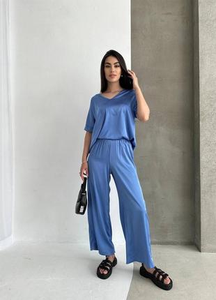 Шелковый костюм брюки свободного кроя пояс на резинке + футболка