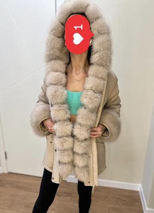 Продам парка с мехом песца!