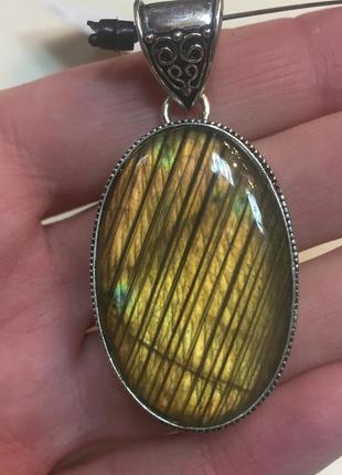 Лабрадор кулон натуральний лабрадорит в сріблі. кулон з вогненним лабрадором індія