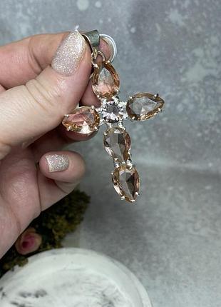 Підвісок хрест з натуральних каменів морганіт хрестик кулон з морганітом в сріблі крест з морганитом. індія.