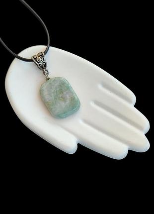 Жадеїт прямокутник підвіс. кулон з жадеїту. підвісок з жадеіту. жадеит. індія.