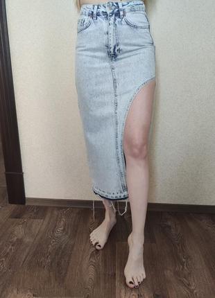 Джинсовая юбка с полукруглым разрезом 🔥 идеальное состояние,3 раза одетая