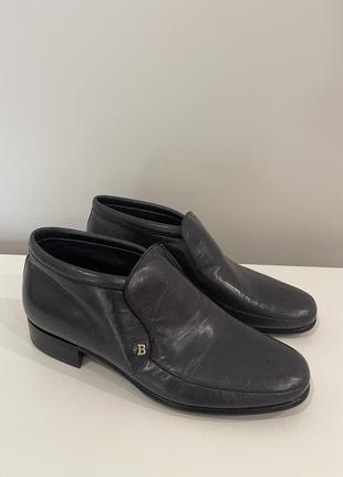 Кожаные туфли лоферы мокасины  бренд bally италия винтаж