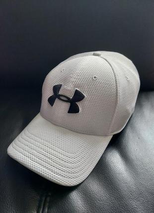 Кепка under armour